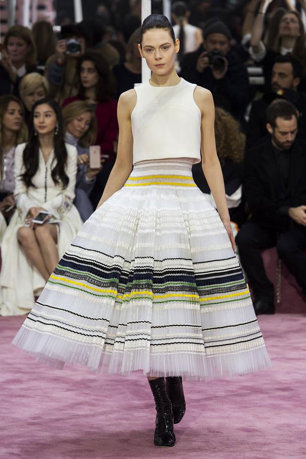 christian-dior-haute-couture-spring-2015-pfw56