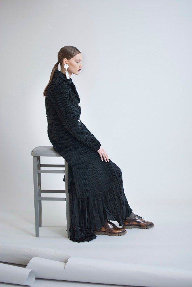 Isa Arfen Fall 2015 on Style.com