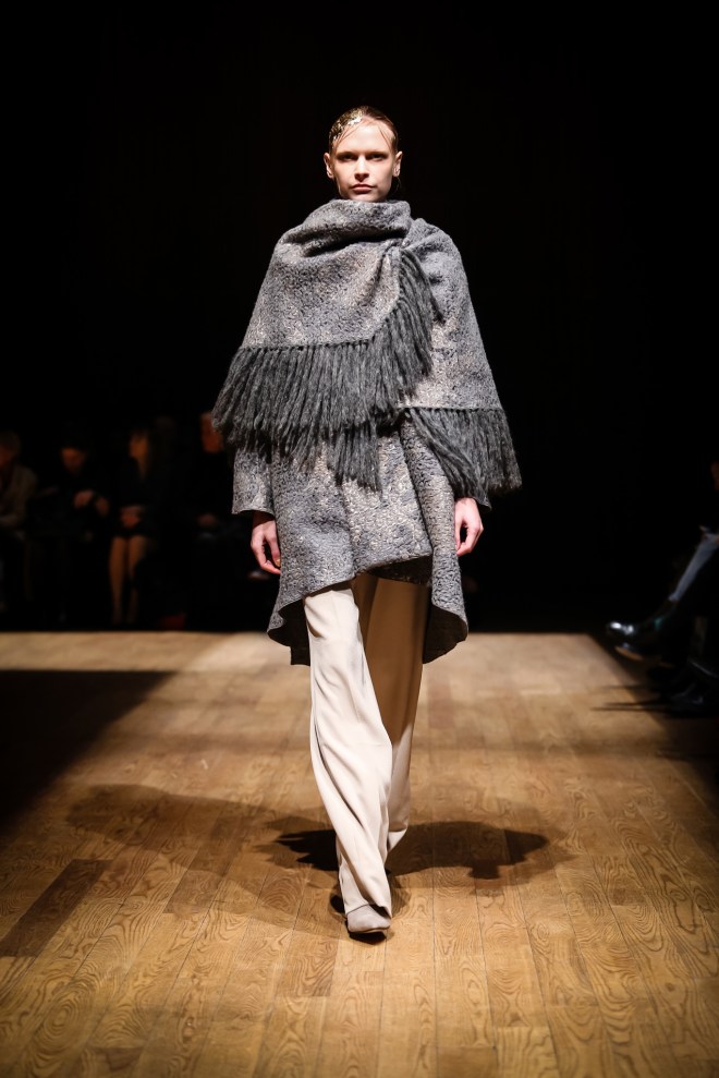 Josie Natori Fall 2015 on Style.com