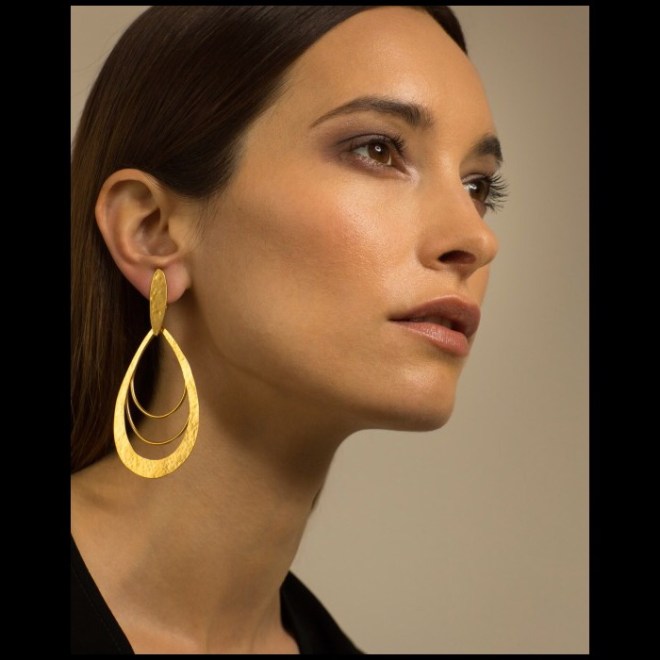 Gouttes Earrings, Herve van der Straeten