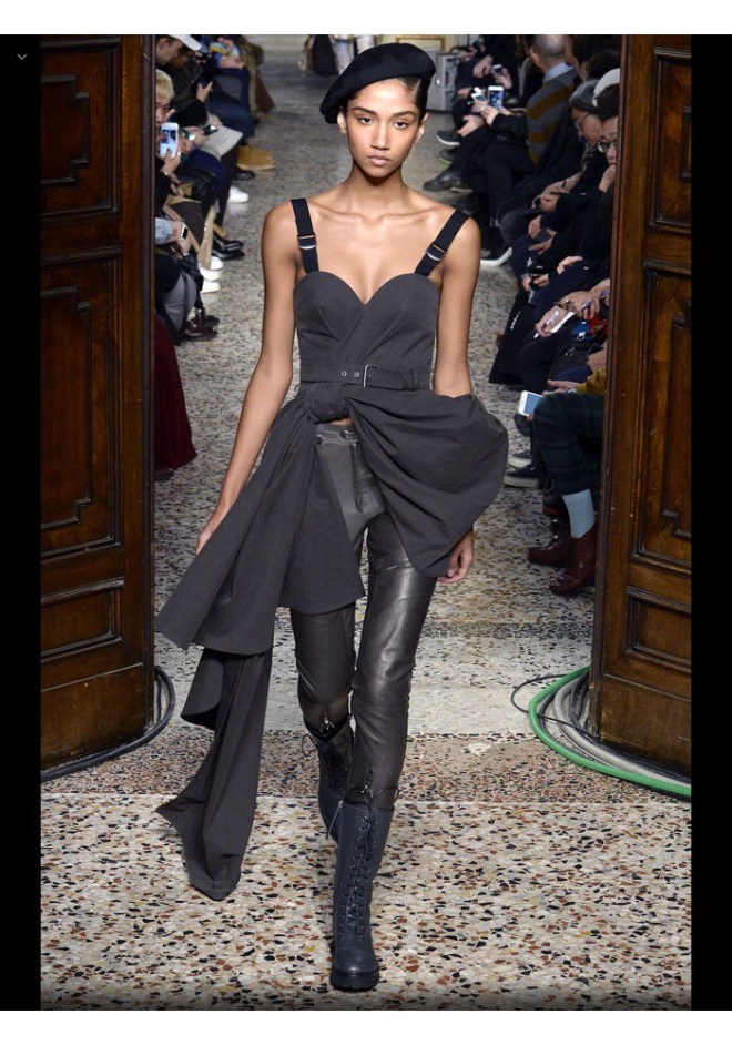 Moschino Pre-Fall 2017