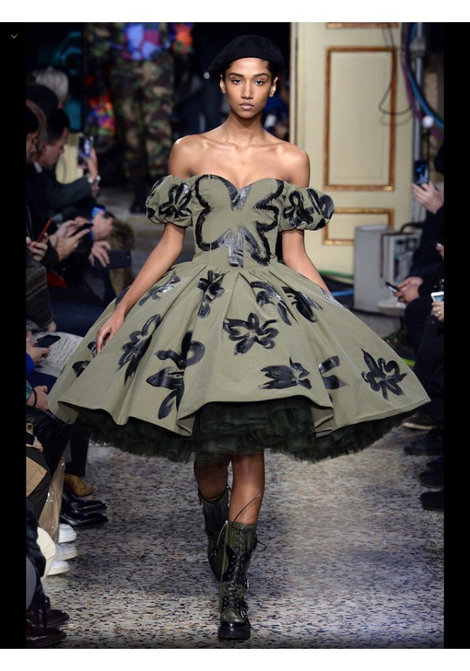 Moschino Pre-Fall 2017