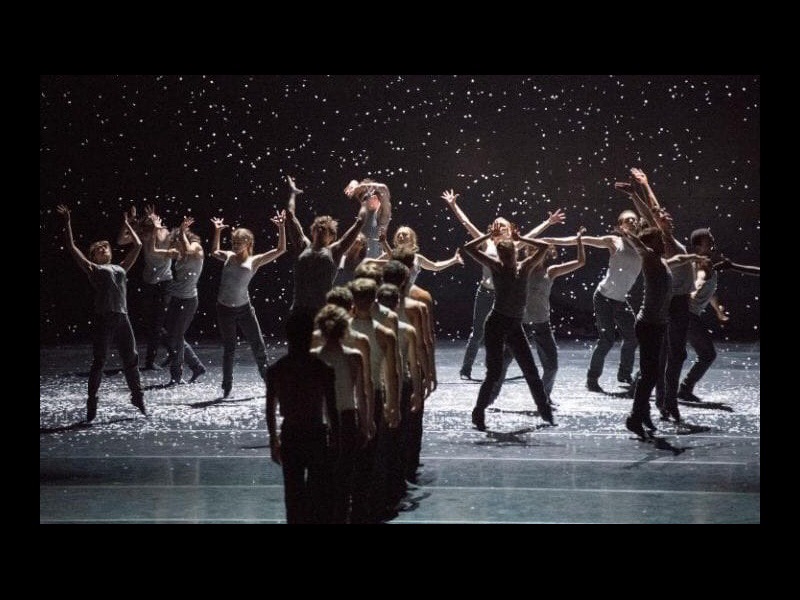 Image from Flight Pattern, performed by The Royal Ballet, choreographer: Crystal Pite