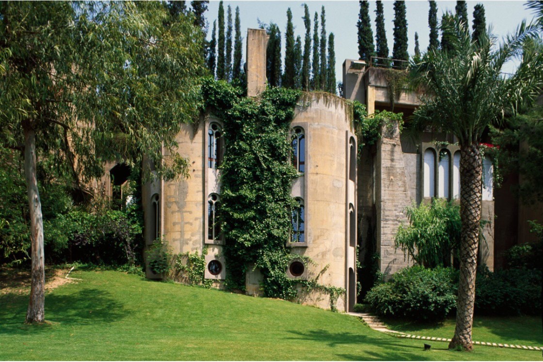 Ricardo Bofill at La Fabrica: Exterior Envelope