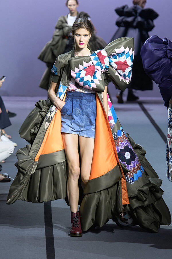 Haute Couture: Viktor & Rolf Fall 2017