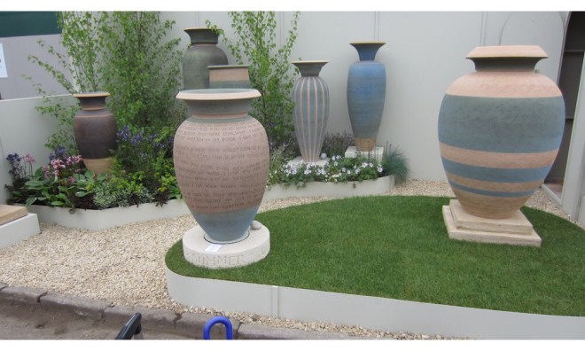 Philip Simmonds Sculptural Ceramics