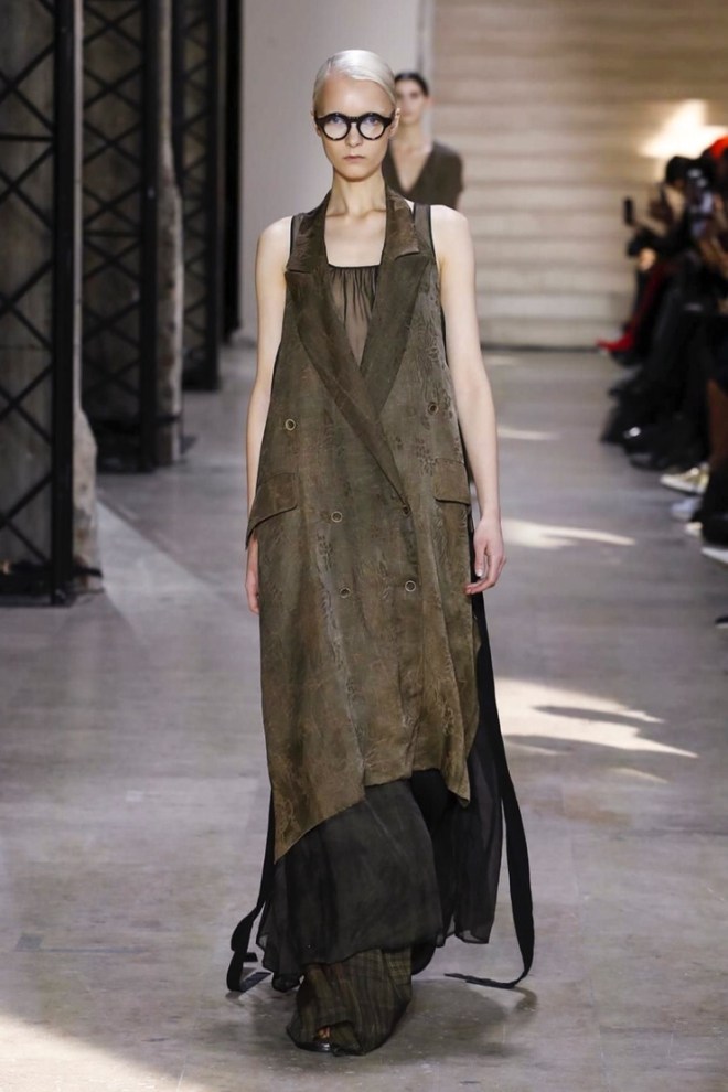 PFW S/S 2018 RTW: Uma Wang