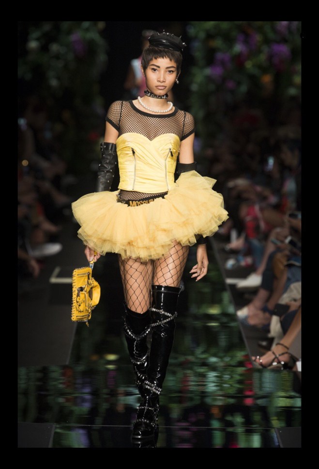 MFW S/S 2018 RTW: Moschino
