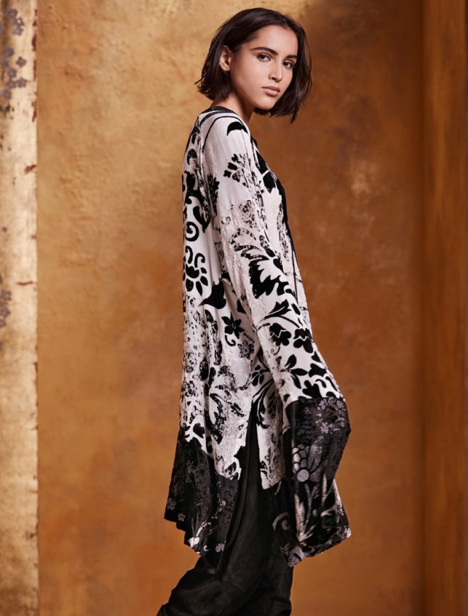 Urban Zen Orient Express Resort Collection: Wallpaper Devore Tunic