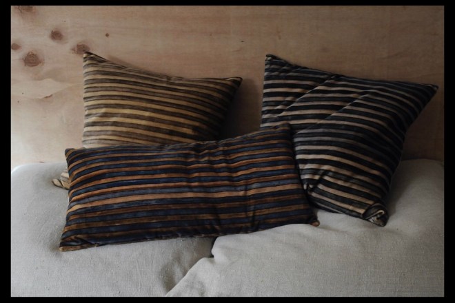 PRINTED VELVET STRIPE - double sided or linen backed. Images courtesy & © 2018 Kirsten Hecktermann.