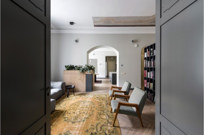 Apartment in Vilnius via @Dezeen. Interior Design: Kristina Lastauskaitė-Pundė. Photography is by Leonas Garbačauskas.