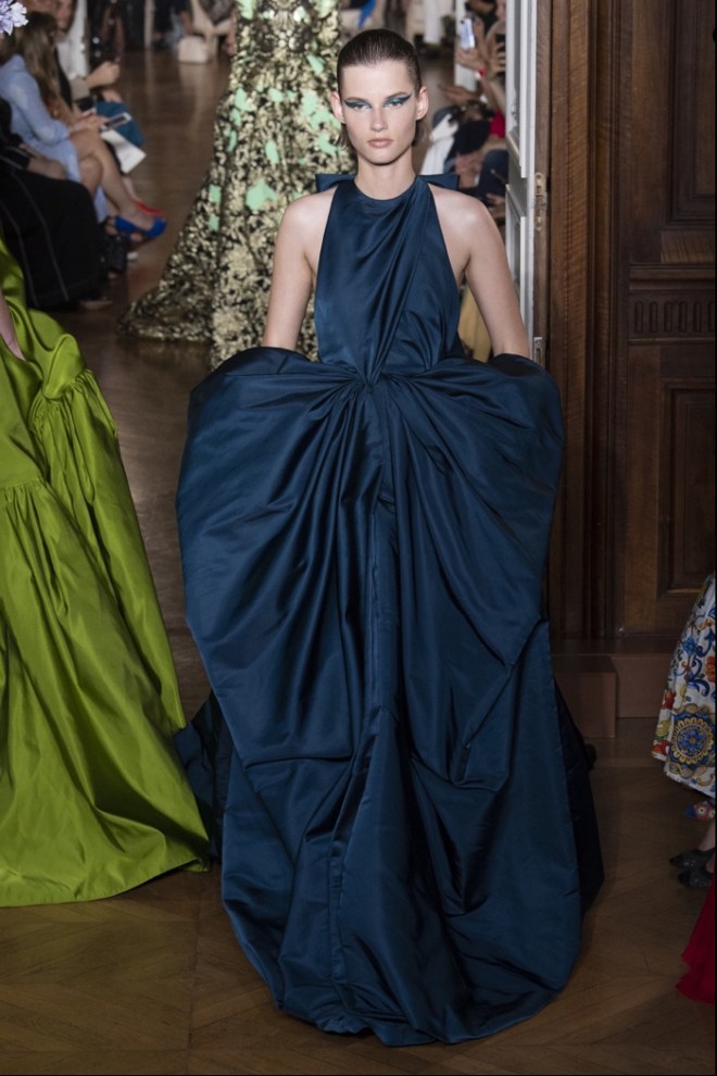 Valentino Winter 2018 Haute Couture